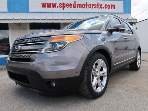 Used 2014 Ford Explorer Limited w/ Equipment Group 302A FWD image 6