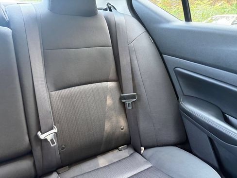 Used 2025 Nissan Altima 2.5 SV FWD image 37