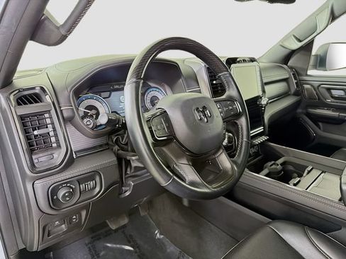 Used 2022 RAM 1500 Limited AWD/4WD image 9