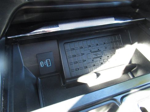 Used 2023 Ford F150 Lariat w/ Equipment Group 502A High AWD/4WD image 38