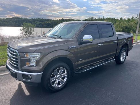 Used 2015 Ford F150 XLT w/ Equipment Group 302A Luxury AWD/4WD image 2