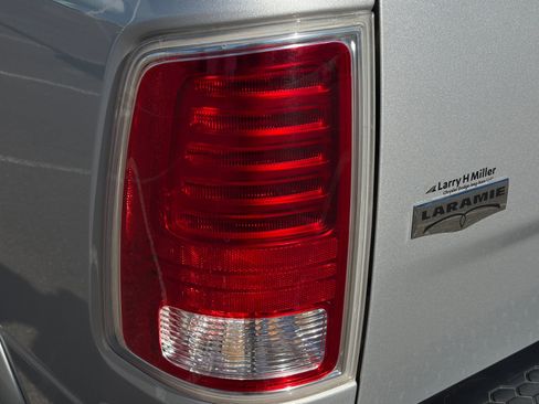 Used 2017 RAM 1500 Laramie w/ Convenience Group image 35