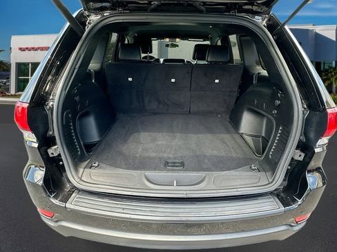 Used 2021 Jeep Grand Cherokee Laredo X image 30