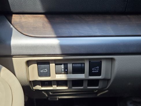 Used 2015 Subaru Outback 2.5i Limited AWD/4WD image 20