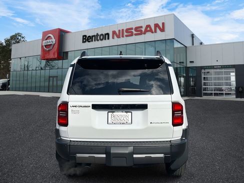 Used 2024 Toyota Land Cruiser Base image 9