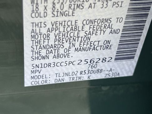 Used 2023 Nissan Pathfinder SL AWD/4WD image 25