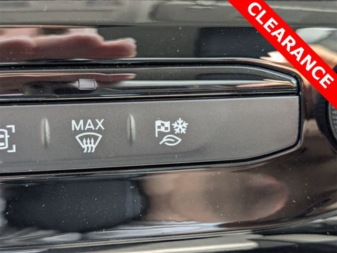 New 2025 Ford Escape SE image 13