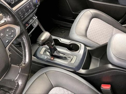 Used 2017 Chevrolet Colorado Z71 AWD/4WD image 15