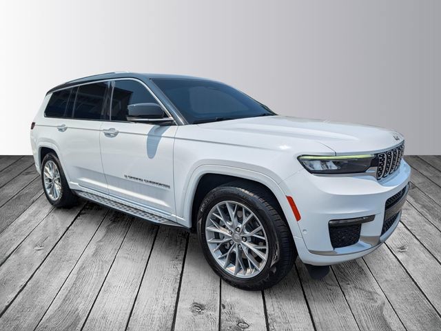 Used 2023 Jeep Grand Cherokee L Summit w/ Advanced Protech Group IV AWD/4WD image 2