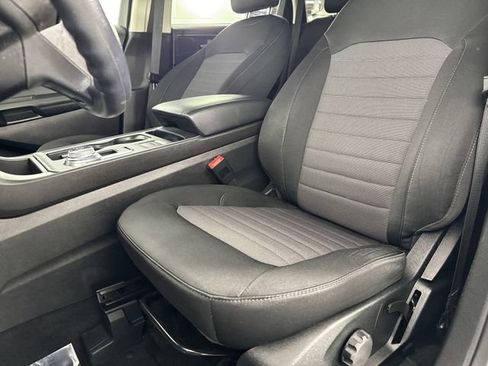 Used 2022 Ford Edge SE w/ Cargo Accessory Package image 17