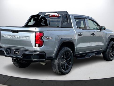 Used 2023 Chevrolet Colorado Trail Boss w/ Technology Package image 8