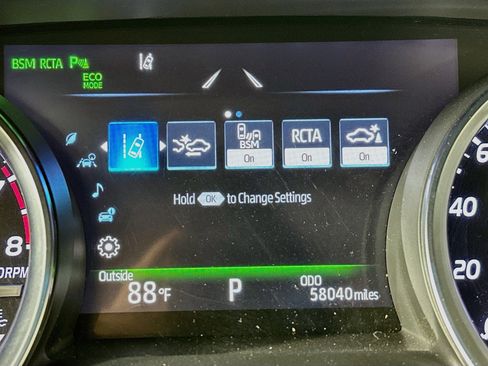 Used 2018 Toyota Camry XLE w/ Driver Assist Package FWD image 19