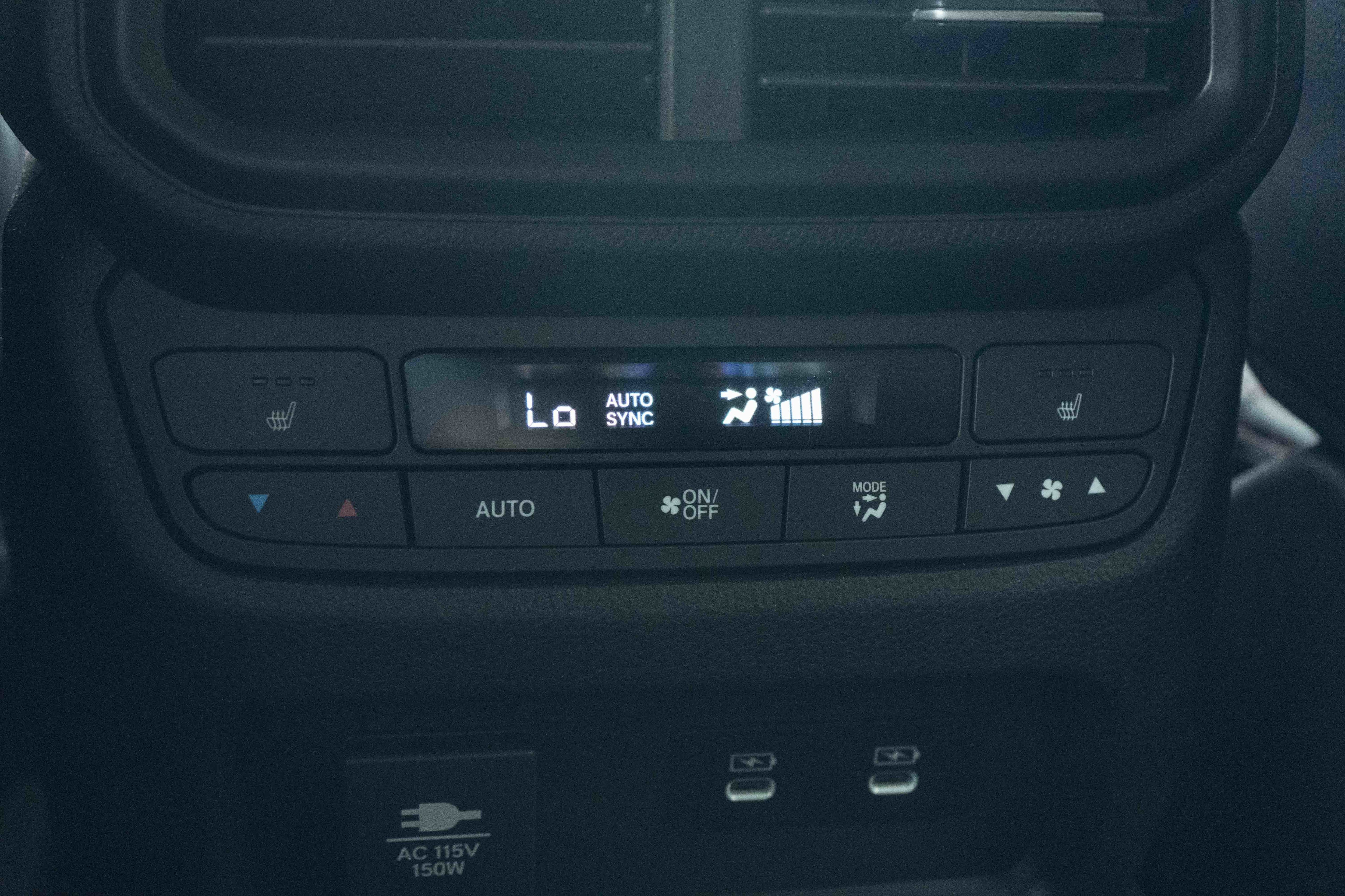 Certified 2026 Honda Pilot Black Edition image 42