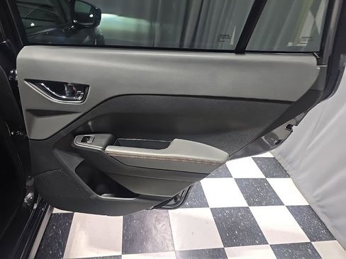 Used 2025 Subaru Crosstrek 2.5i Limited w/ Popular Package #3A image 8