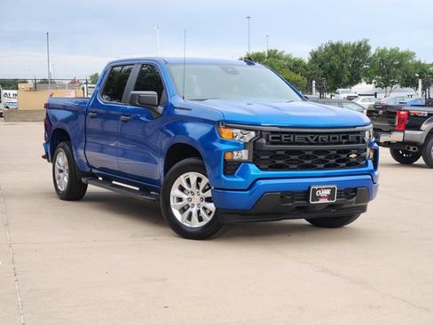 Used 2023 Chevrolet Silverado 1500 Custom w/ LPO, Dark Essentials Package AWD/4WD image 2