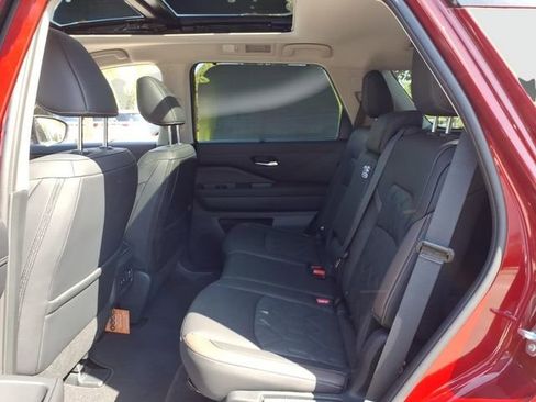 New 2026 Nissan Pathfinder Platinum w/ Cargo Package AWD/4WD image 5