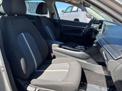 Used 2021 Hyundai Sonata SEL w/ Convenience Package image 12