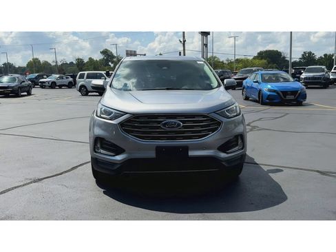 Used 2021 Ford Edge Titanium AWD/4WD image 3