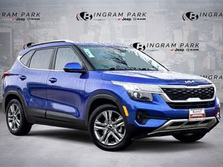 Used 2023 Kia Seltos S w/ Navigation Package video 1