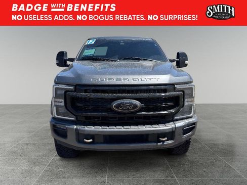 Used 2021 Ford F350 Lariat image 3