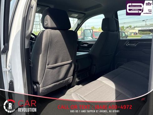 Used 2024 Chevrolet Silverado 2500 LT AWD/4WD image 37