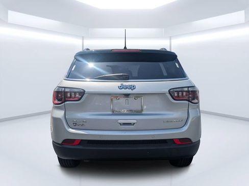 Used 2025 Jeep Compass Limited AWD/4WD image 4
