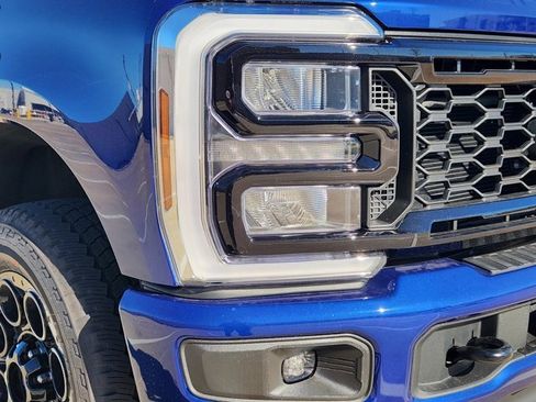 New 2026 Ford F250 Lariat w/ Black Appearance Package AWD/4WD image 6