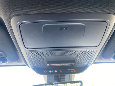 New 2025 Chevrolet Equinox LT w/ Convenience Package II image 25