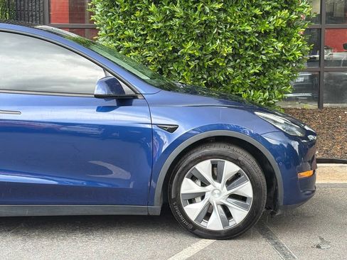 Used 2020 Tesla Model Y Long Range AWD/4WD image 23