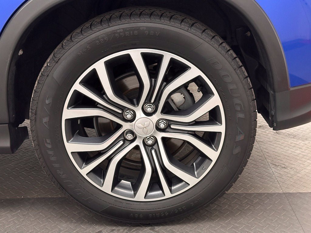 Used 2019 Mitsubishi Outlander Sport ES FWD image 18