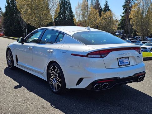 Used 2022 Kia Stinger GT1 AWD/4WD image 7