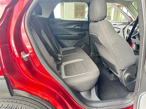 Used 2025 Chevrolet TrailBlazer LT image 25