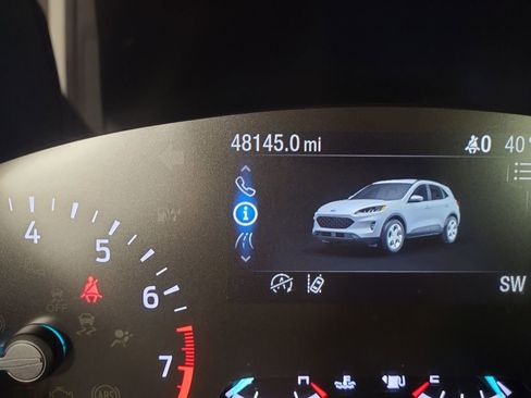 Used 2020 Ford Escape SEL image 11