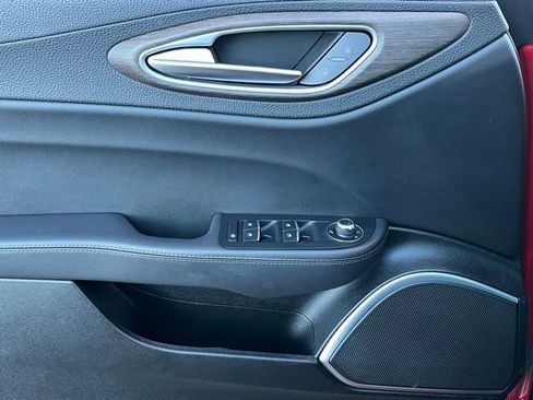 Used 2017 Alfa Romeo Giulia Ti image 23