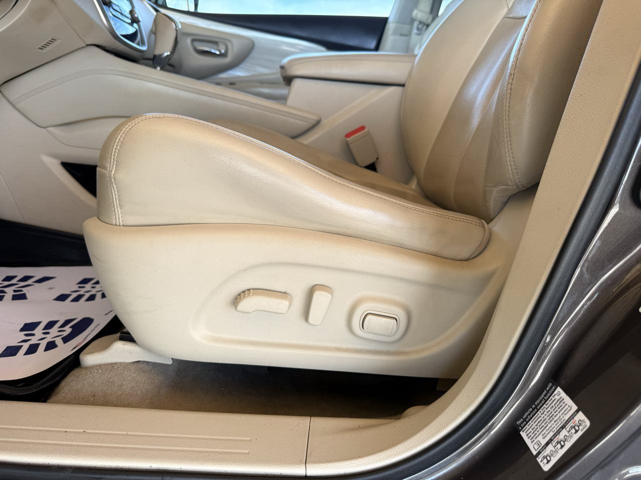 Used 2015 Nissan Murano Platinum w/ Platinum Technology Package AWD/4WD image 24