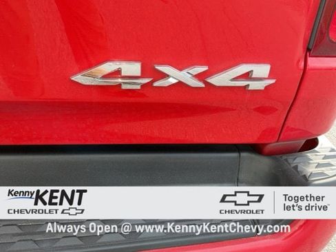 Used 2019 RAM 1500 Laramie w/ Sport Appearance Package image 9