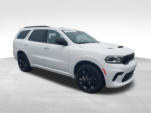Used 2025 Dodge Durango GT AWD/4WD image 7