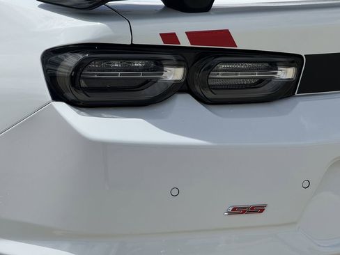 Used 2021 Chevrolet Camaro SS w/ Redline Edition RWD image 10
