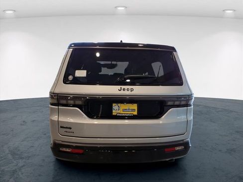 New 2026 Jeep Grand Wagoneer L Summit w/ Premium Group III image 6