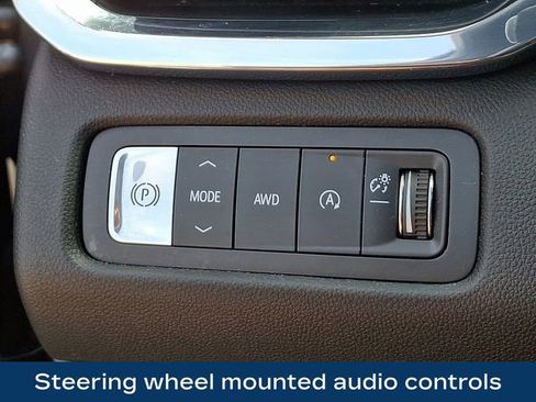 Used 2025 GMC Acadia Denali w/ LPO, Floor Liner Package AWD/4WD image 9