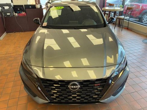 Used 2023 Nissan Altima 2.5 SR image 5
