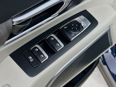 Used 2023 Kia Telluride EX w/ EX Captain's Chair Package FWD image 21