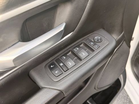Used 2023 RAM 1500 Big Horn AWD/4WD image 16