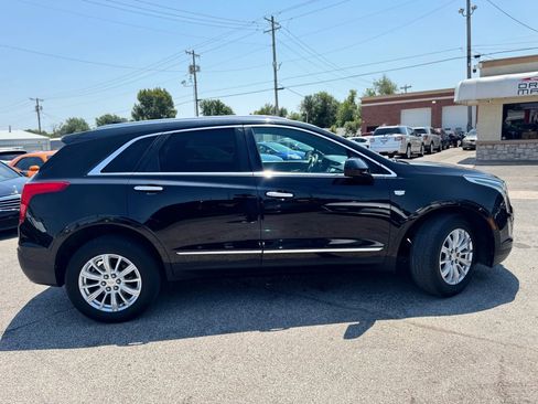 Used 2017 Cadillac XT5 FWD image 3