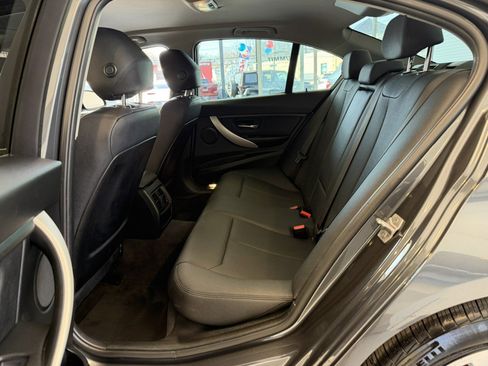 Used 2017 BMW 320i Sedan image 31