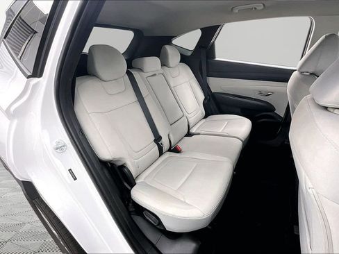 Used 2025 Hyundai Tucson SE FWD image 27