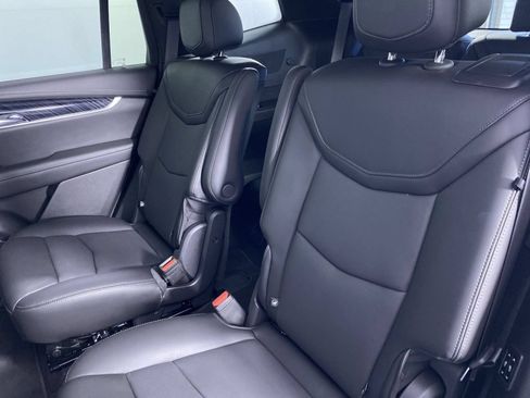 Certified 2024 Cadillac XT6 Premium Luxury w/ Technology Package FWD image 15