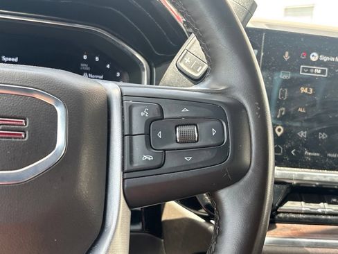 Used 2025 GMC Sierra 1500 SLT AWD/4WD image 21
