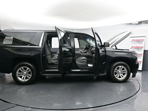 Used 2015 Chevrolet Suburban LT image 51