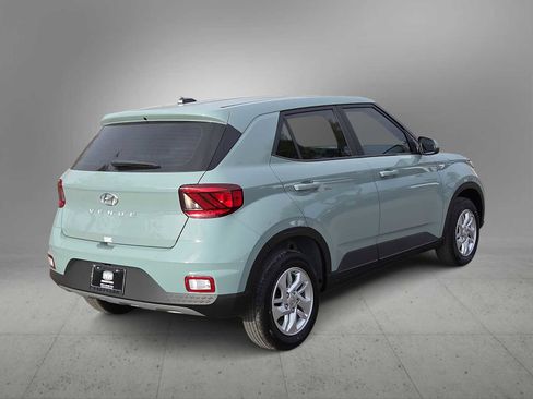 New 2026 Hyundai Venue SE image 8